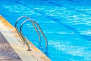 Read more about the article How to Get Your Pool Ready for Entertaining
